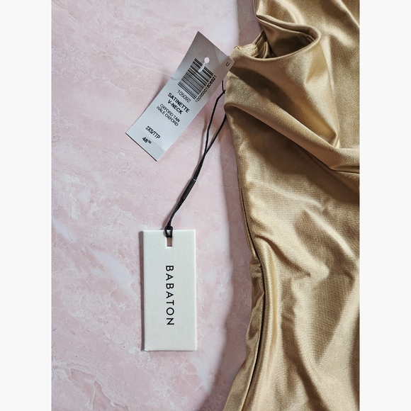 Aritzia Babaton Satinette V-Neck Bodysuit - Oxford Tan - Picture 3 of 6